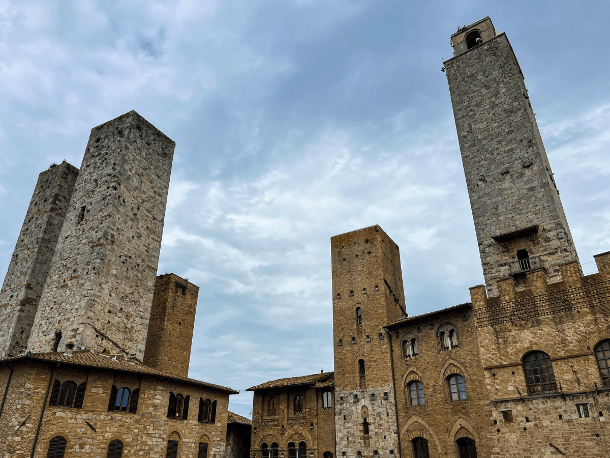 Věže San Gimignana z 11. století